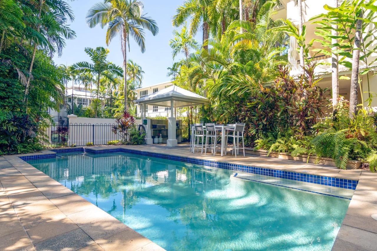 Mandalay Luxury Beachfront Apartments Port Douglas Kültér fotó
