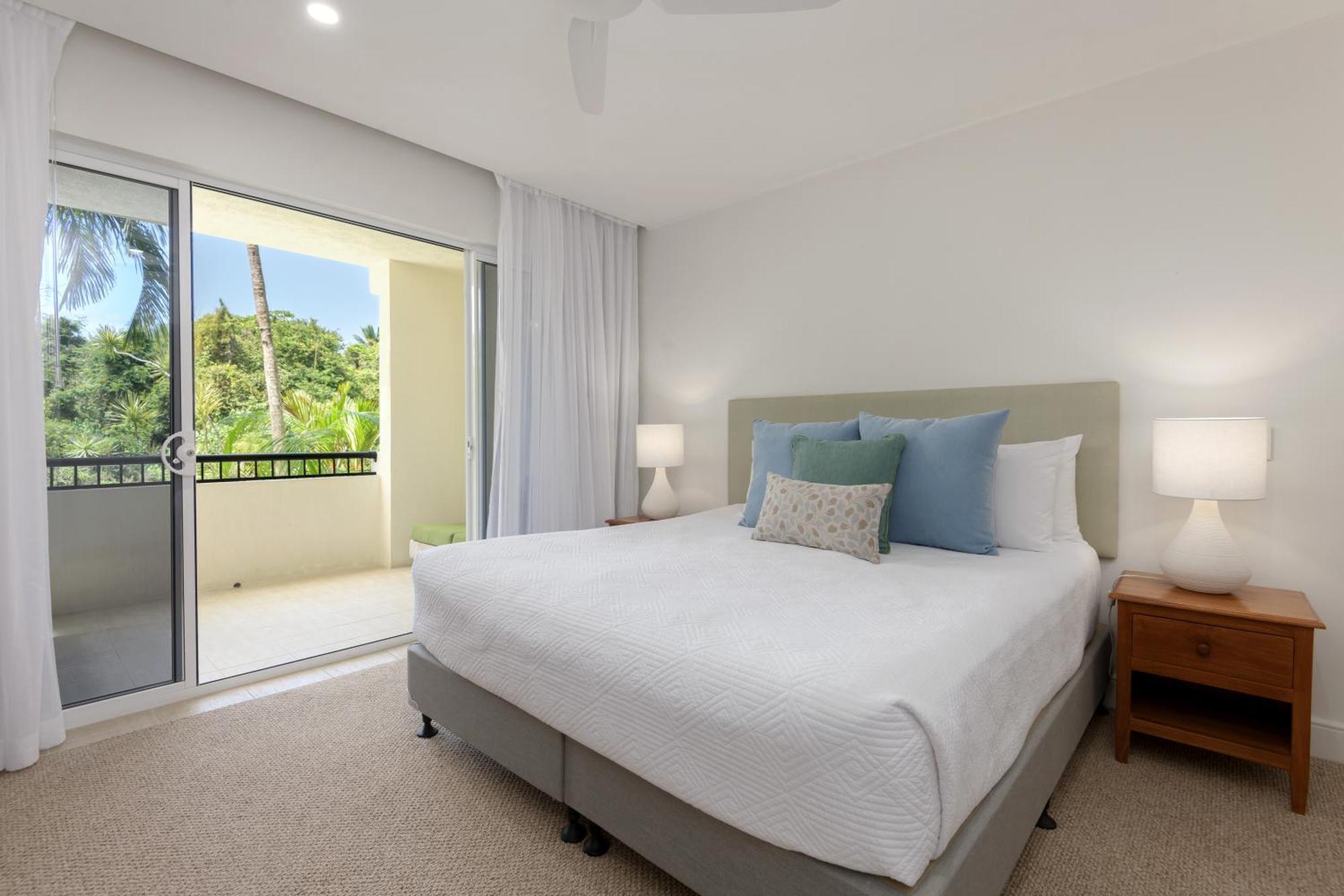 Mandalay Luxury Beachfront Apartments Port Douglas Kültér fotó