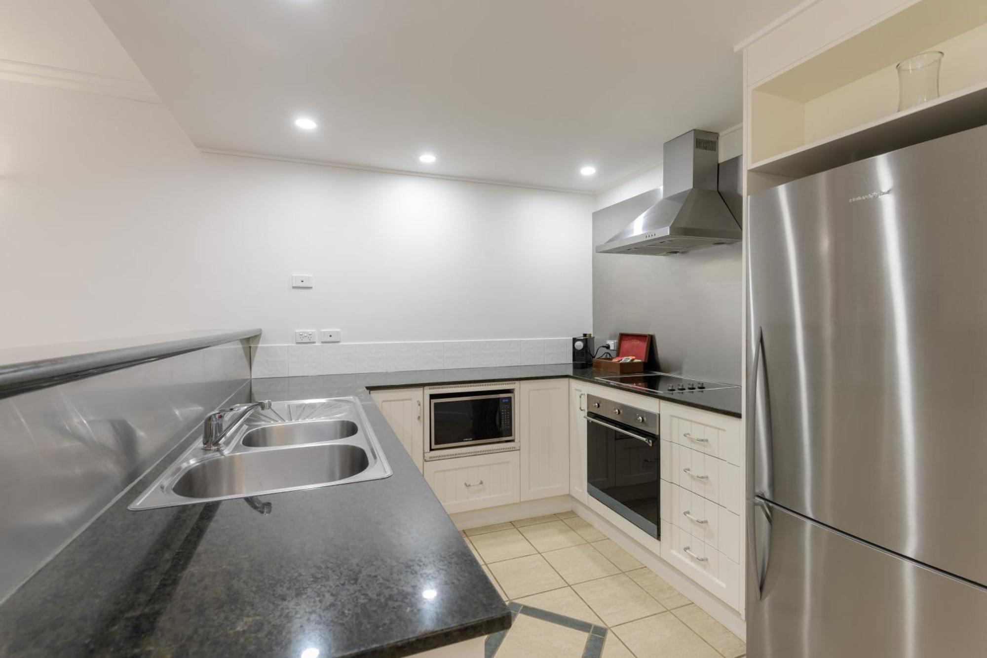 Mandalay Luxury Beachfront Apartments Port Douglas Kültér fotó