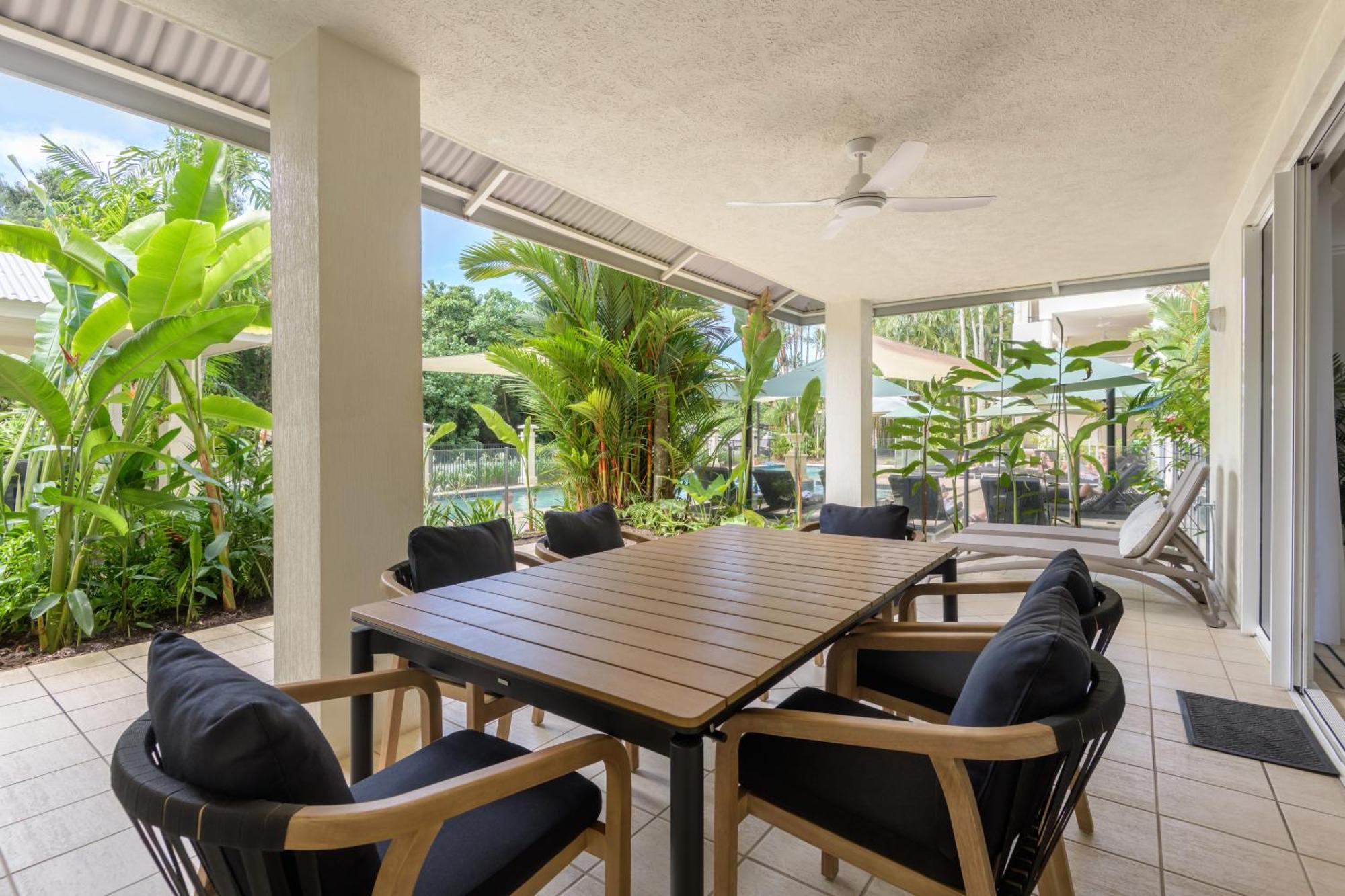 Mandalay Luxury Beachfront Apartments Port Douglas Kültér fotó