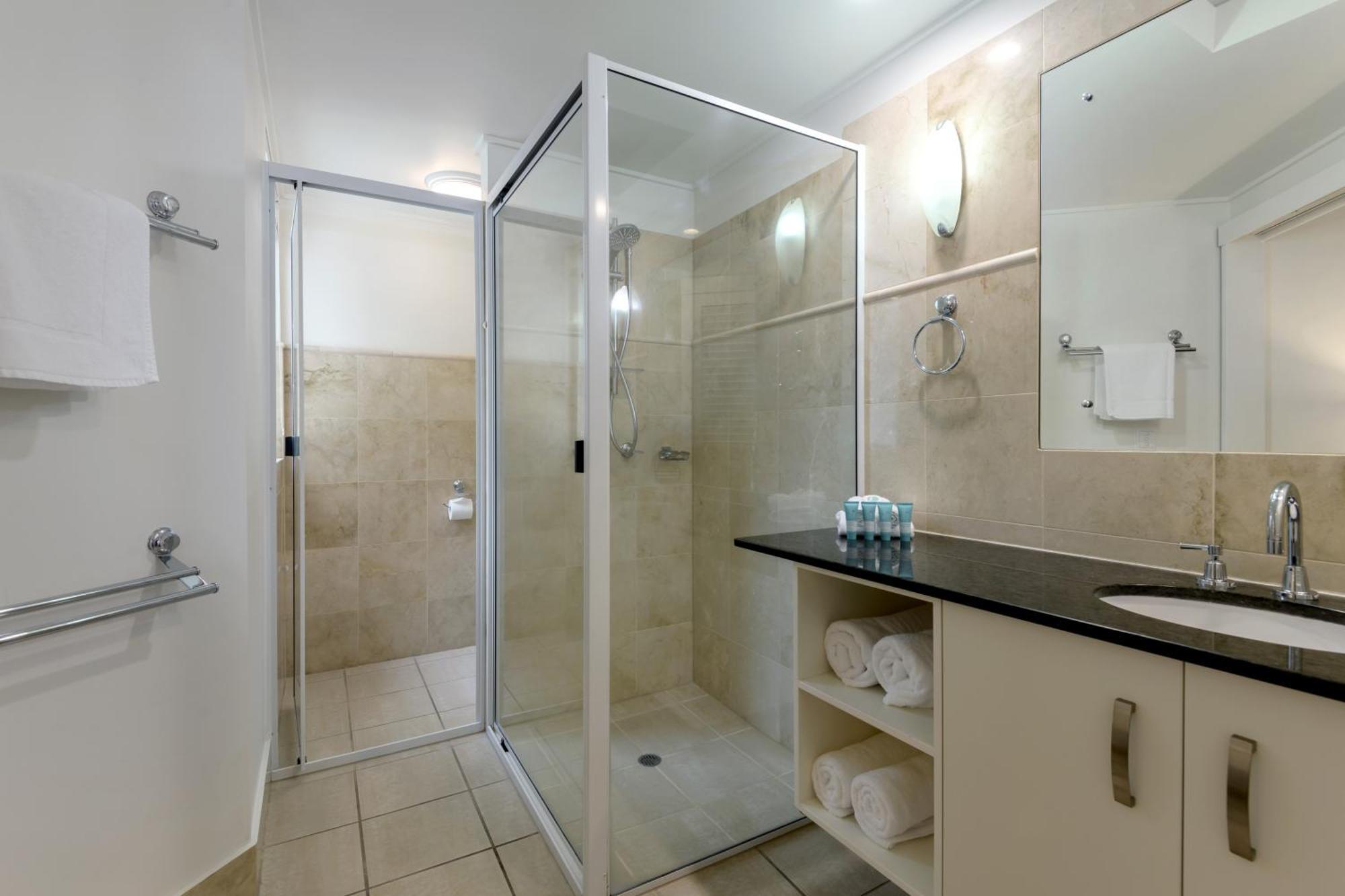 Mandalay Luxury Beachfront Apartments Port Douglas Kültér fotó