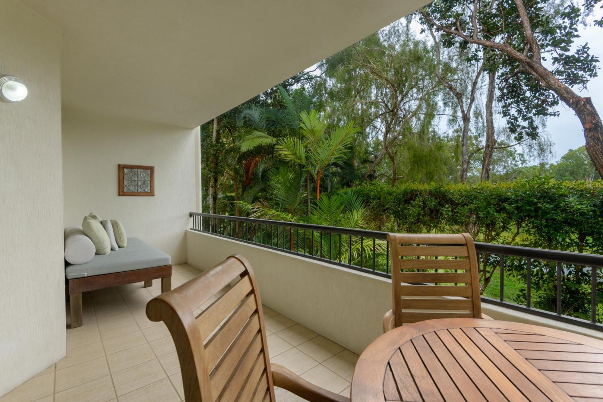 Mandalay Luxury Beachfront Apartments Port Douglas Kültér fotó
